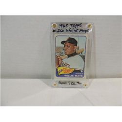 1965 TOPPS #250 BASEBALL PLAYER CARD WILLIE MAYS