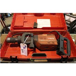 HILTI TE905AVR HEAVY DUTY HAMMER DRILL
