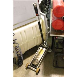 STINGER 3 TON FLOOR JACK
