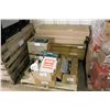 Image 1 : PALLET OF SHELVES AND EXIT SIGNS