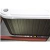 Image 4 : CAL SPAS AQUA SERIES HOT TUB WITH IVORY INTERIOR AND 7.5' WALNUT CABINET. C/W: