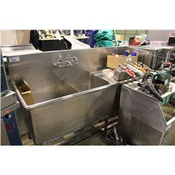 STAINLESS STEEL 2 BAY WASH SINK