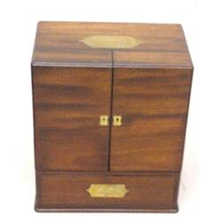 FINE ENGLISH PHYSICIAN'S CHEST