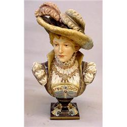 MAJOLICA BUST OF A EUROPEAN LADY