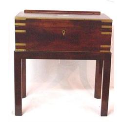 TABLE TOP DESK