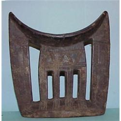 CARVED WOODEN AFRICAN HEAD REST