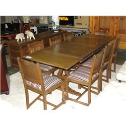 10PC ANTIQUE OAK DINING ROOM SUITE; DRAW LEAF TABLE WITH 8 CHAIRS AND MATCHING BUFFET