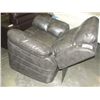 Image 1 : CONTEMPORARY GREY LEATHER LIVING ROOM RECLINER - STUCK IN RECLINED POSITION