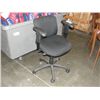 Image 1 : BLACK GAS LIFT OFFICE CHAIR