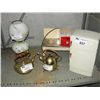 Image 1 : SHELF LOT OF ANTIQUE PIECES; GLASS LAMP, TOY STOVE AND FRIDGE, AND 2 BRASS KETTLES