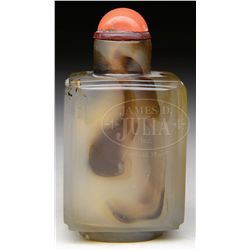 SHADOW AGATE SNUFF BOTTLE.