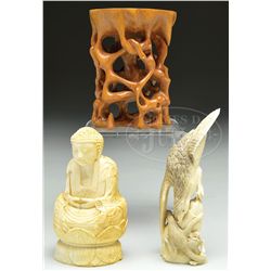 GROUP OF THREE JAPANESE PIECES.