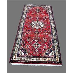 ORIENTAL RUNNER