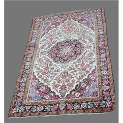 ORIENTAL RUG