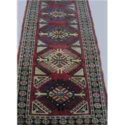 ORIENTAL RUNNER