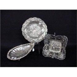 GROUP OF THREE SERVING DISHES