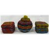 Image 1 : 3 Fully Beade Miniature Indonesian Baskets