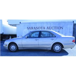 2001 MERCEDES BENZ E320 4 DOOR