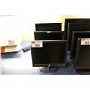 Image 1 : LOT OF 3 LCD MONITORS