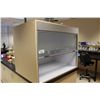 Image 1 : FUME HOOD