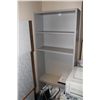 Image 1 : GREY 6' BOOKSHELF