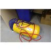 Image 1 : 11 GALLON PORTABLE AIR TANK WITH HOSE