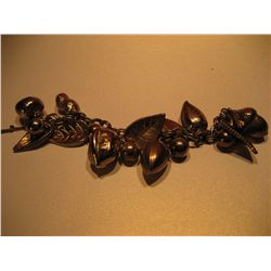 COSTUME JEWELRY SILVER TONE LEAF & ACORN BRACELET