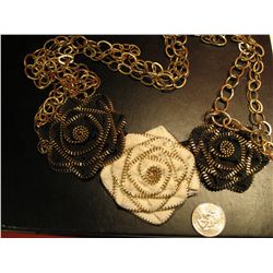 COSTUME JEWELRY HANDCRAFTED BLACK & WHITE ROSE UNIQUE ARTISAN NECKLACE