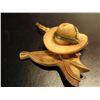 Image 2 : COSTUME JEWELRY VINTAGE BAKELITE COWBOY HAT & SATTLE