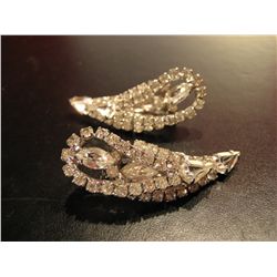 COSTUME JEWELRY RHINESTONE CLIP ON EARRINGS PAIR