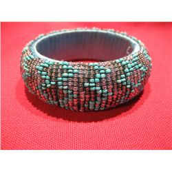 COSTUME JEWELRY BEADED BANGLE BRACELET