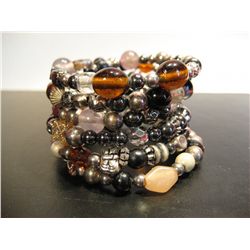 COSTUME JEWELRY ARTISAN BEADED BRACELET