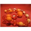Image 2 : COSTUME JEWELRY VINTAGE ORANGE & WHITE BEADED NECKLACE