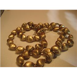 COSTUME JEWELRY VINTAGE GOLDEN TONE BEADED NECKLACE