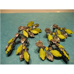 COSTUME JEWELRY LOT OF RHINESTONE EARRINGS