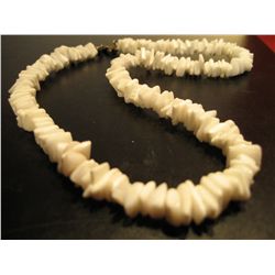 COSTUME JEWELRY ARTISAN SHELL BEADED NECKLACE