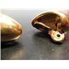 Image 2 : COSTUME JEWELRY SHELL STYLED GOLD TONE  VINTAGE CLIP ON EARRINGS