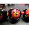 Image 2 : COSTUME JEWELRY ARTISAN HAND PAINTED SEED NECKLACE THREADED WITH RIBBON