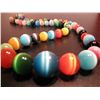 Image 1 : COSTUME JEWELRY ARTISAN STYLE MULTI COLORED BEADED BALL NECKLACE