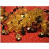 Image 2 : COSTUME JEWELRY VINTAGE BEADED DANGLE EARRINGS CLIP ONS
