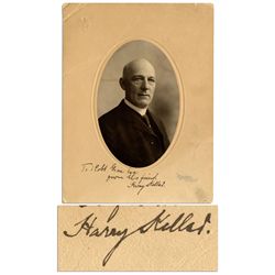 Magician Harry Kellar Signed 8'' x 10.75'' Photo