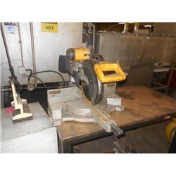 DEWALT DW708 12" COMPOUND MITER SAW