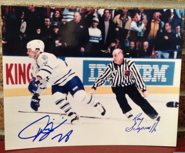 Ray Scapinello 1990 Pro Set #697 SIGNED Beckett Certified Auto HOF NHL  Referee