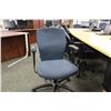 Image 2 : TEKNION  BLUE TASK CHAIR