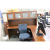 Image 2 : CHERRY BOW FRONT LH EXECUTIVE L-SHAPE DESK / HUTCH