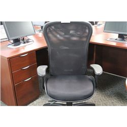 BLACK MESH BACK TASK CHAIR