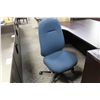 Image 1 : BLUE MULTI LEVER STENO CHAIR