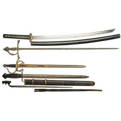 Grouping of Edged Weapons and Powder Horns