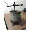 Image 1 : VINTAGE CAST IRON SAUSAGE MEAT  PRESS