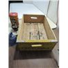 Image 2 : LOT 4 VINTAGE 24 BOTTLE PEPSI COLA WOOD CRATE,